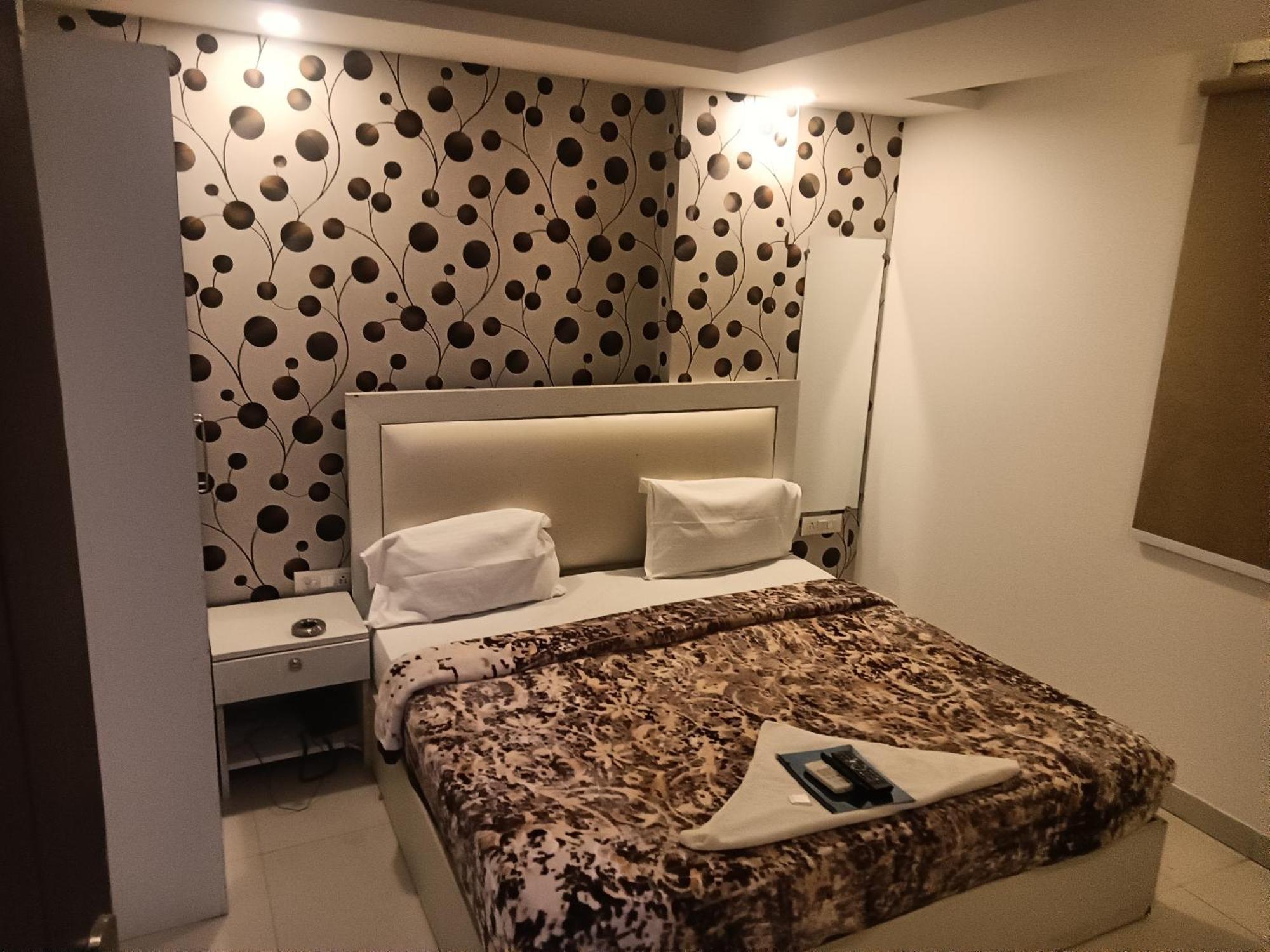 Global At Delhi Airport Hotel