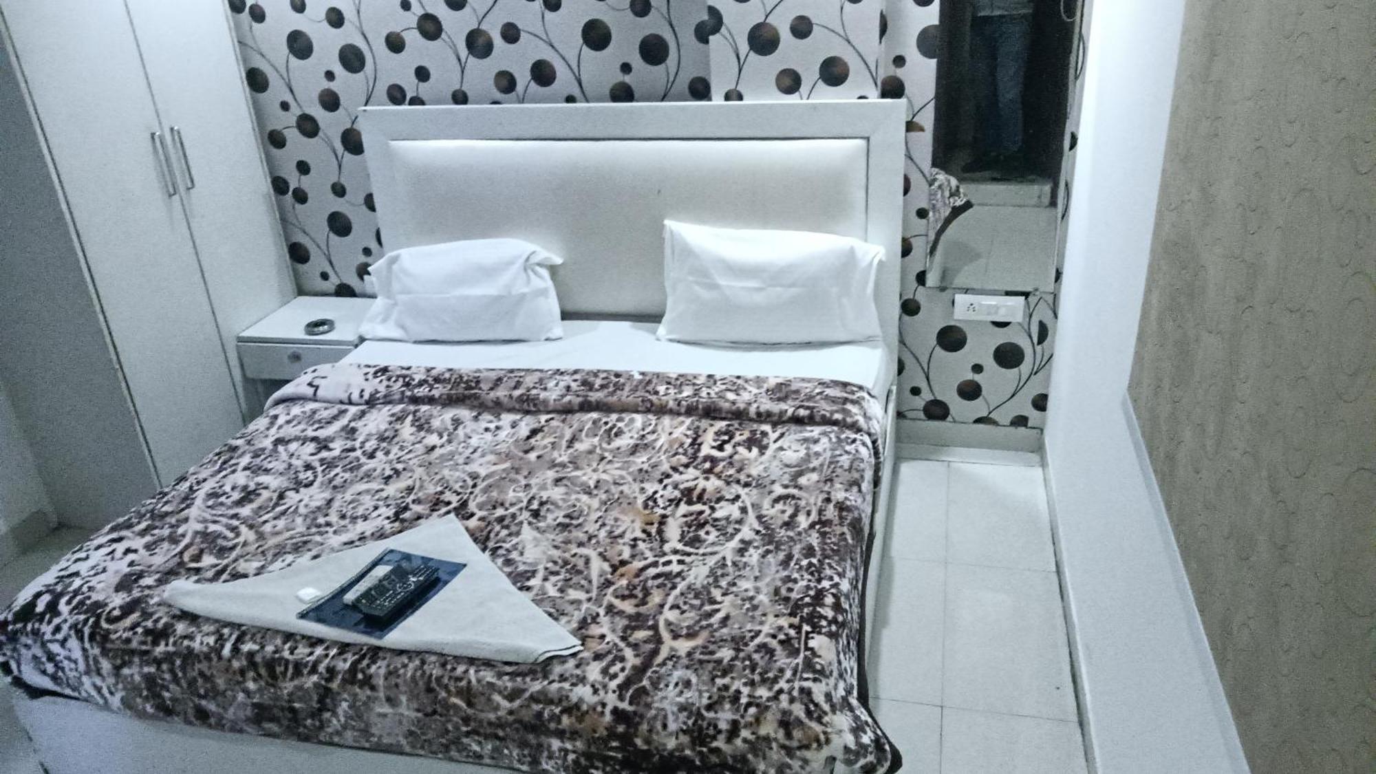 Global At Delhi Airport Hotel 3*